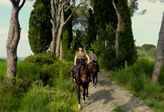 Italie à cheval vacances équestres au manège gîte Podere Palazzone Toscane